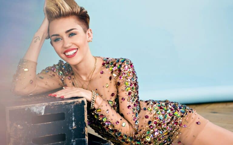 Miley Cyrus-64487