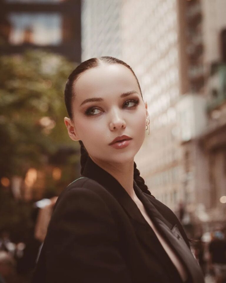 Dove Cameron-64874