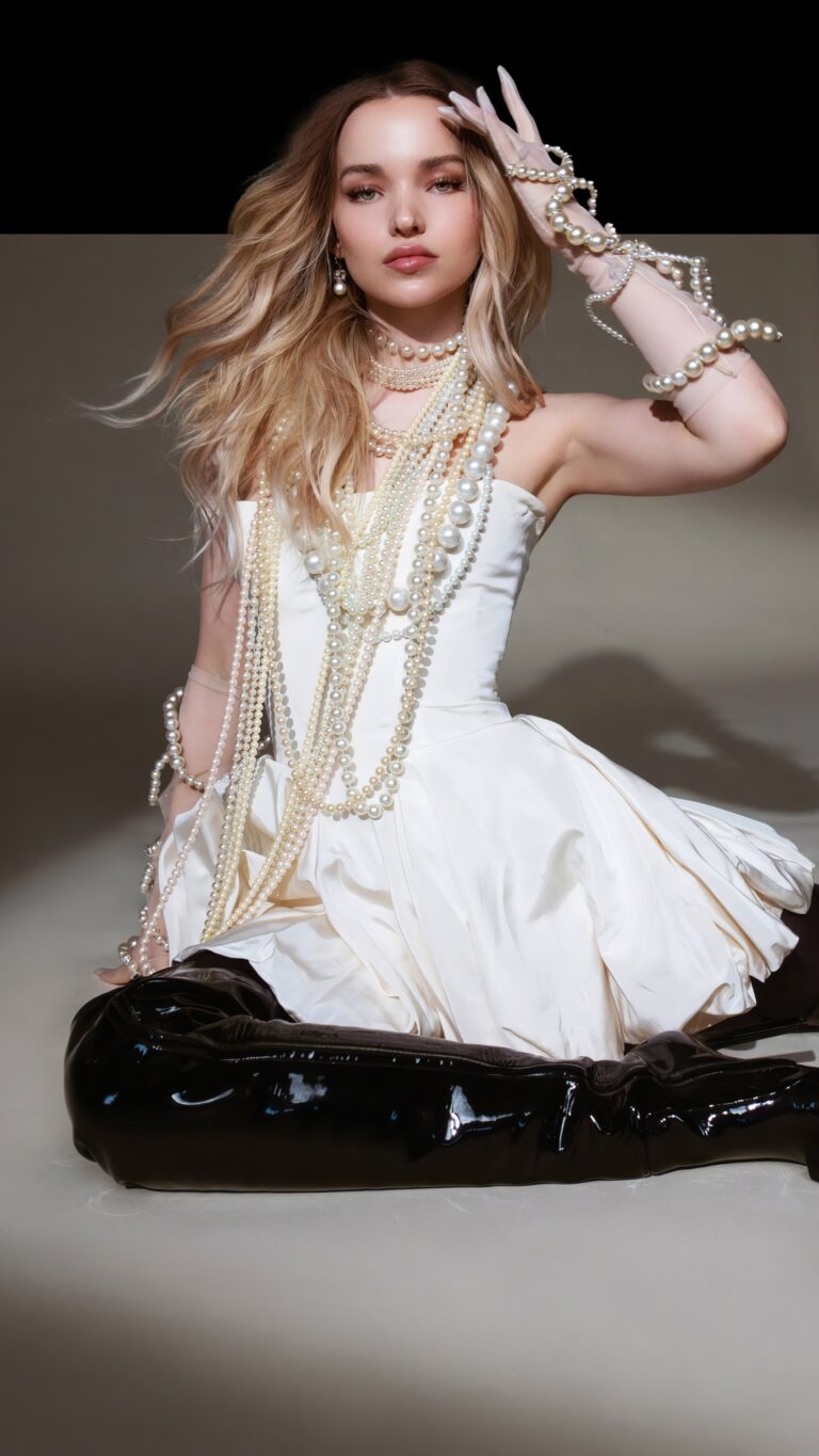 Dove Cameron-64880