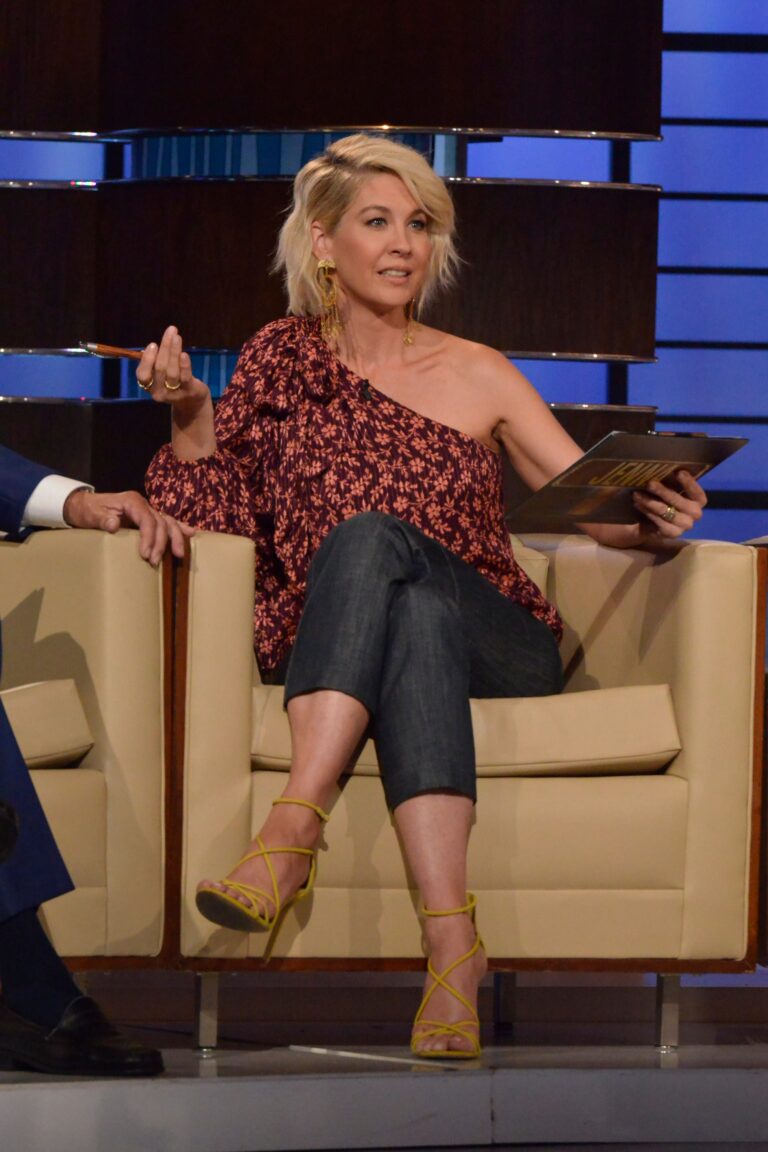 Jenna Elfman-69512