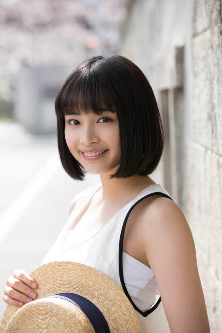 Suzu Hirose-70013