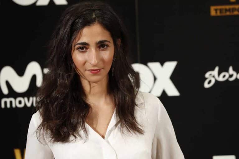 Alba Flores-70281