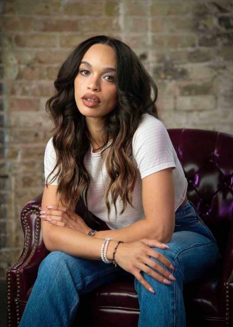 Cleopatra Coleman-70726