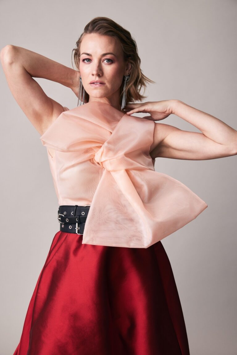 Yvonne Strahovski-72015