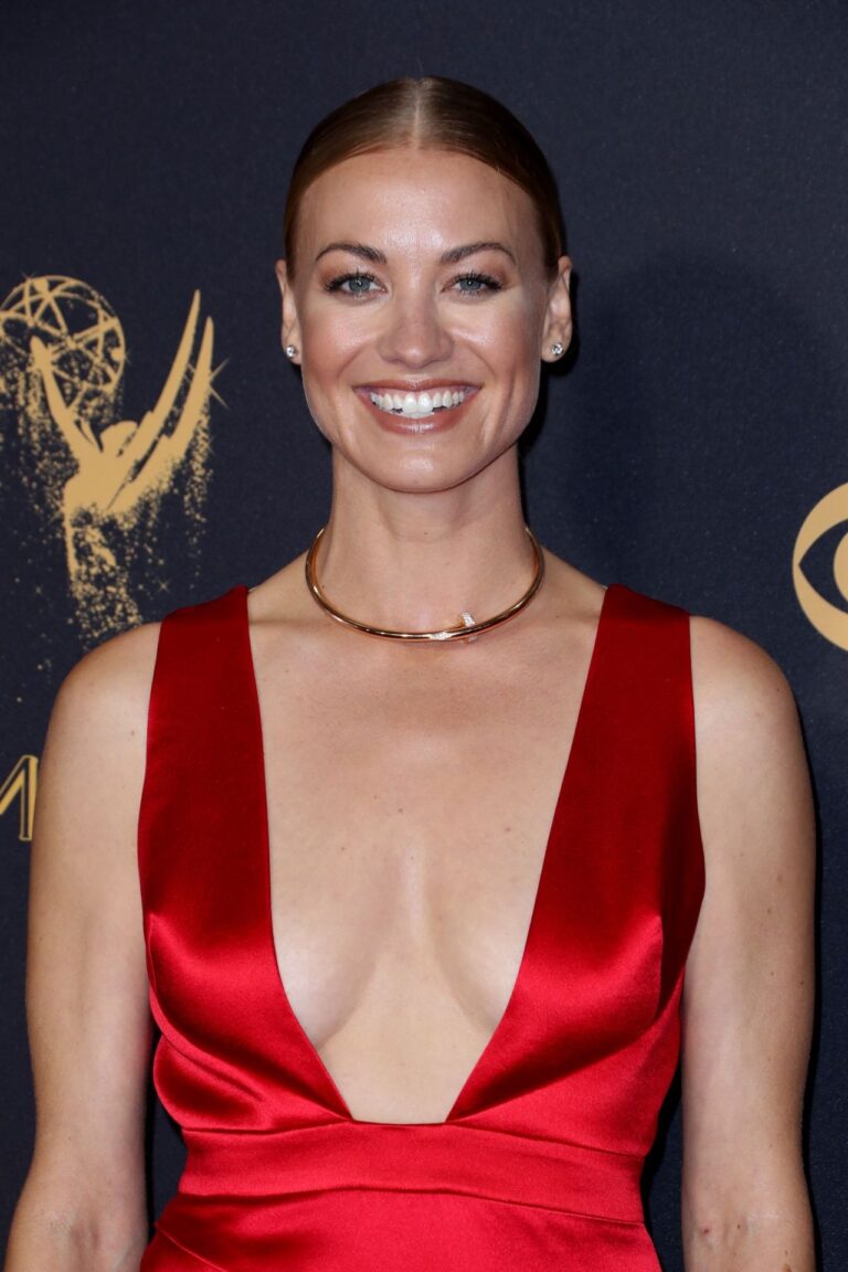 Yvonne Strahovski-72019