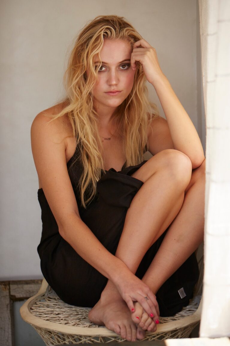 Maika Monroe-72249