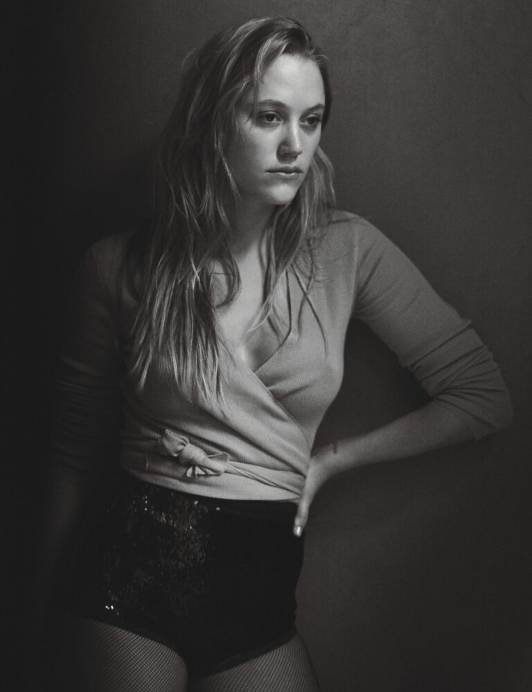 Maika Monroe-72329