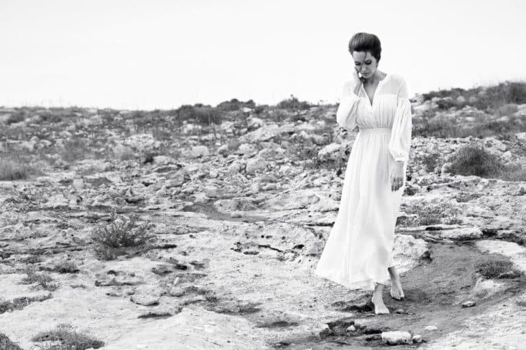 Angelina Jolie-72411