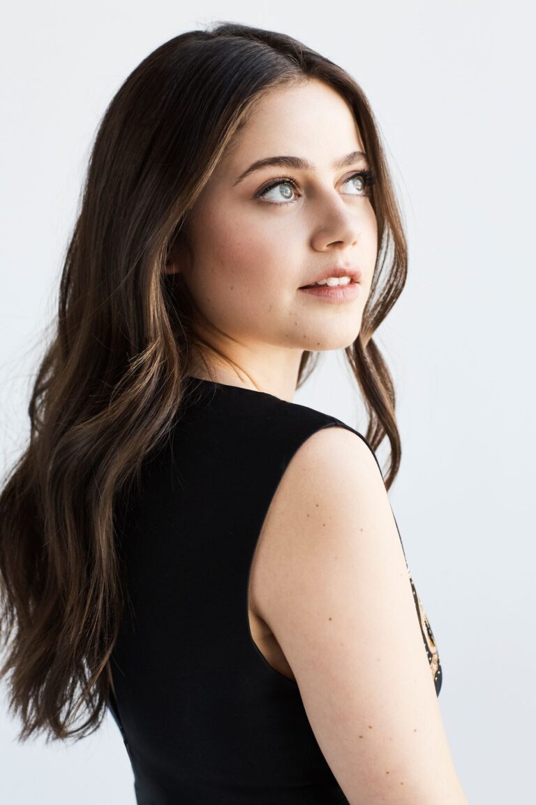Molly Gordon-72531