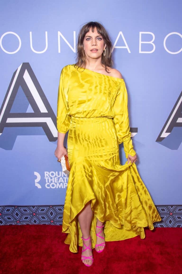 Anna Chlumsky-72736