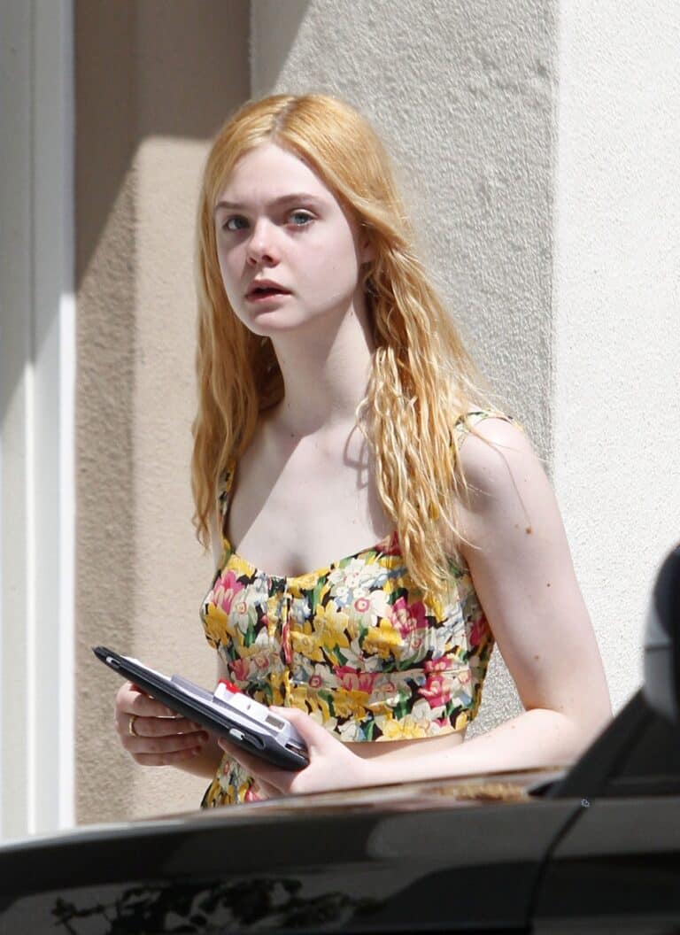 Elle Fanning-72939