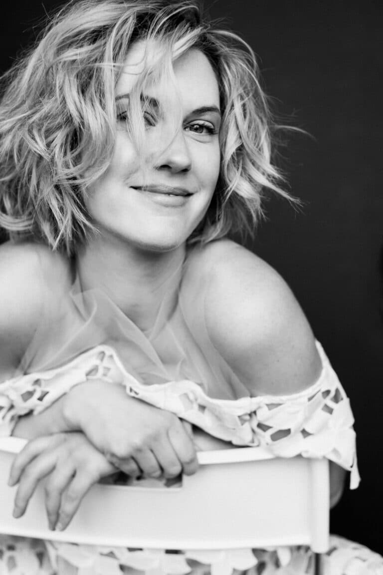 Lauren Lee Smith-73540
