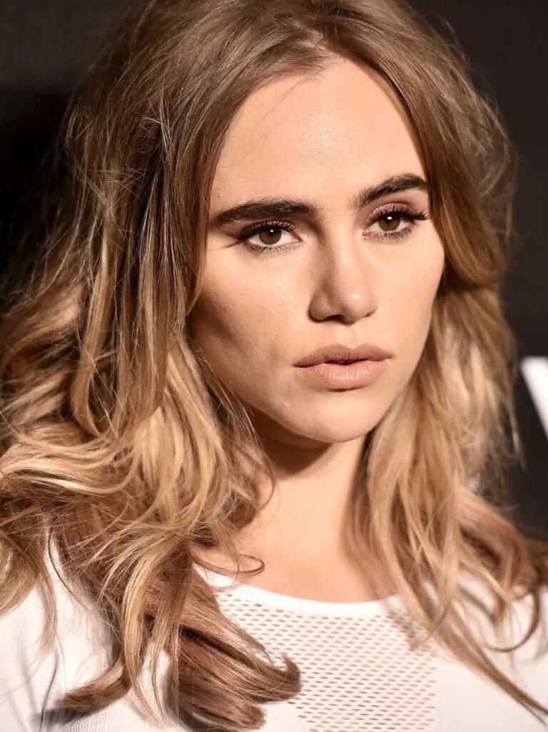 Suki Waterhouse-73684