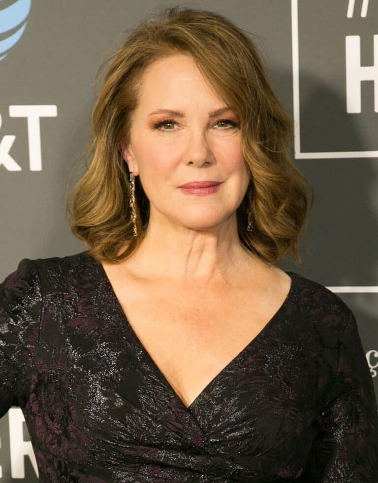 Elizabeth Perkins-75029