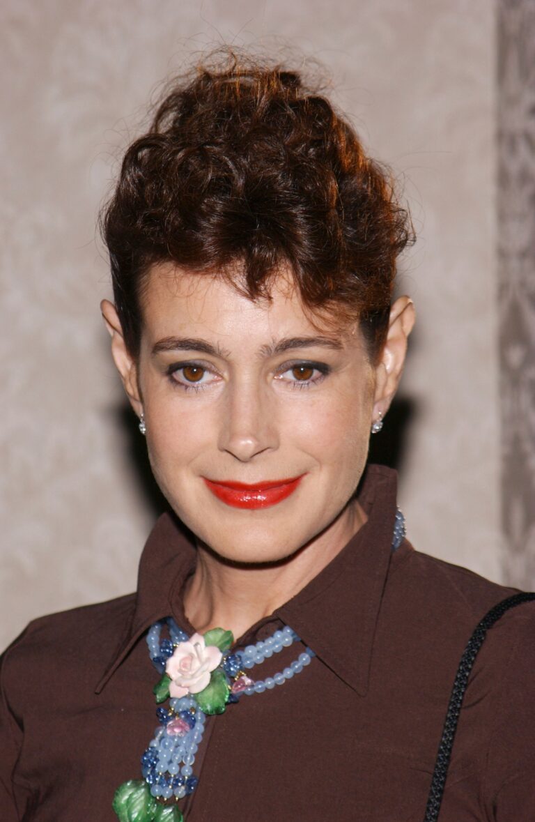 Sean Young con 44-45 años
