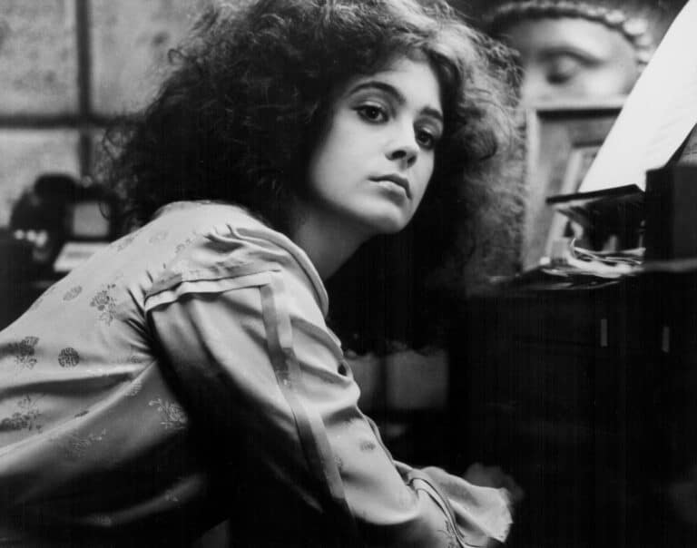 Sean Young con 22-23 años