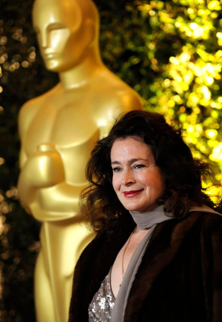 Sean Young con 52-53 años