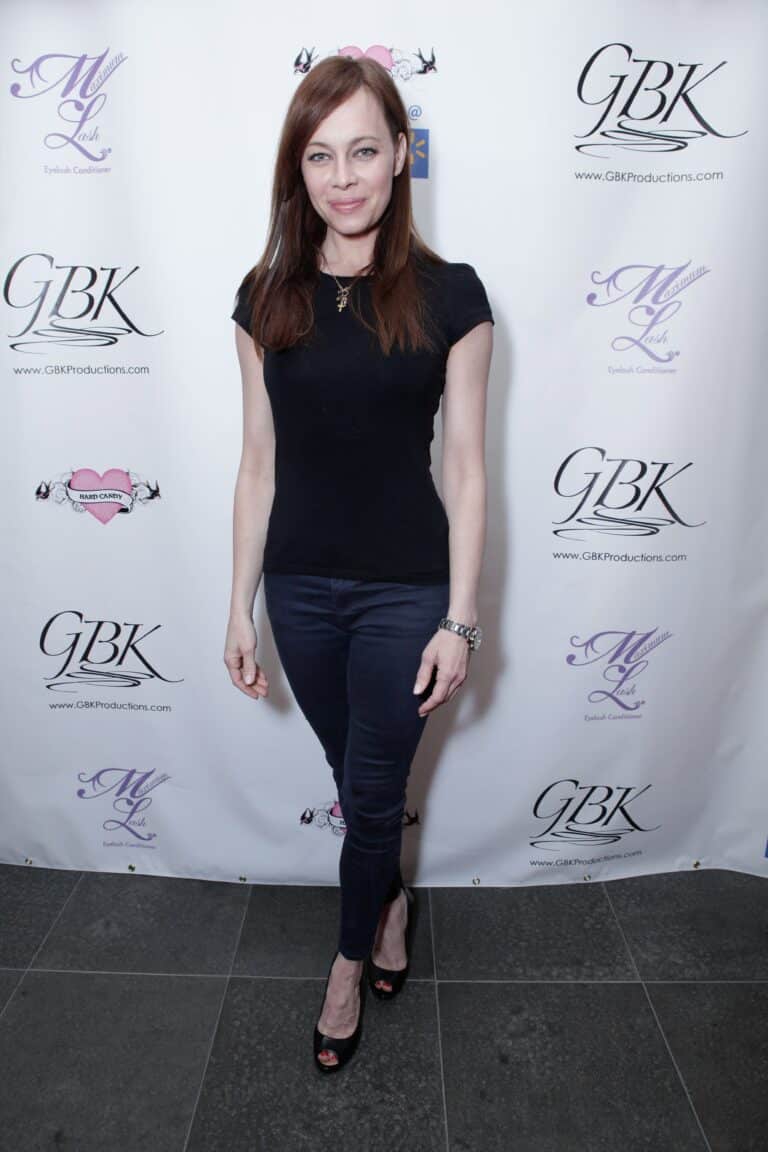 Melinda Clarke-75540