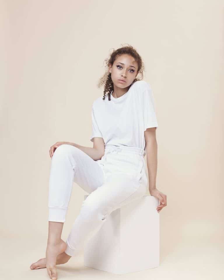 Ella-Rae Smith-75613