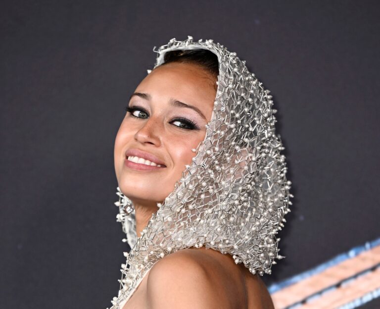 Ella-Rae Smith-75645