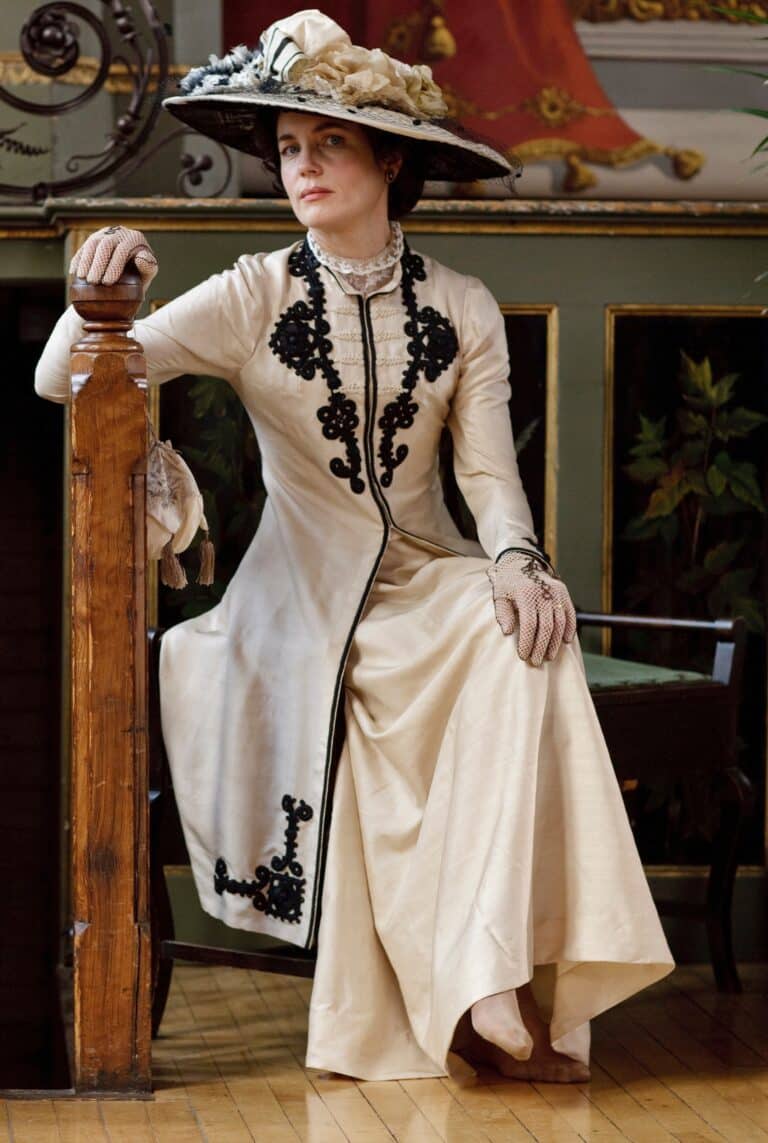 Elizabeth McGovern-75812