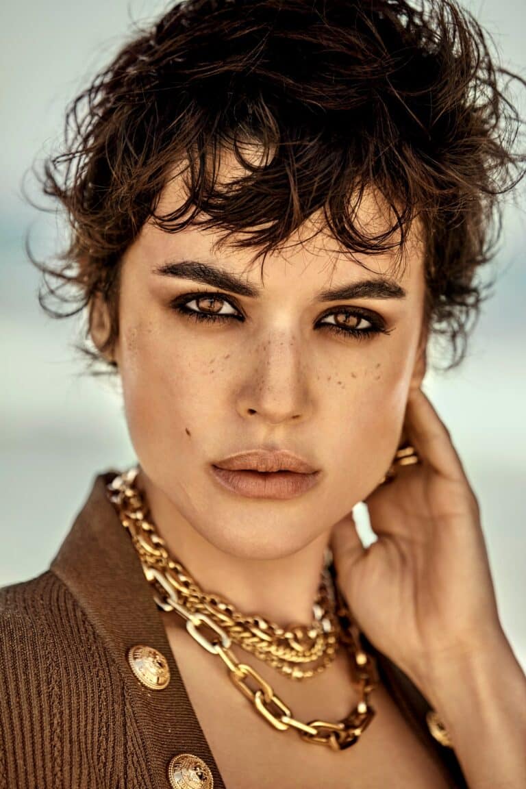Adriana Ugarte-76120