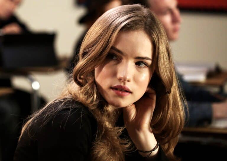 Willa Fitzgerald-76385