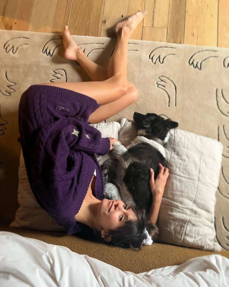 Nina Dobrev-76452