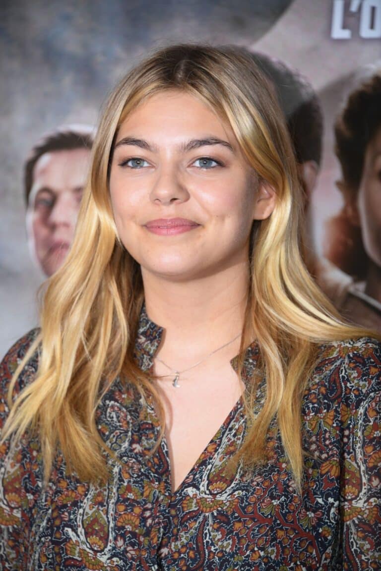 Louane Emera-77120