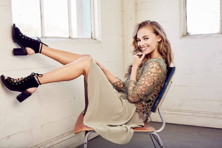 Madison Iseman-77359