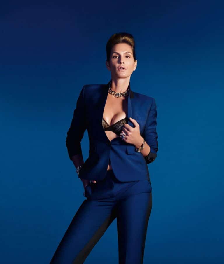 Jacki Weaver con 66-67 años