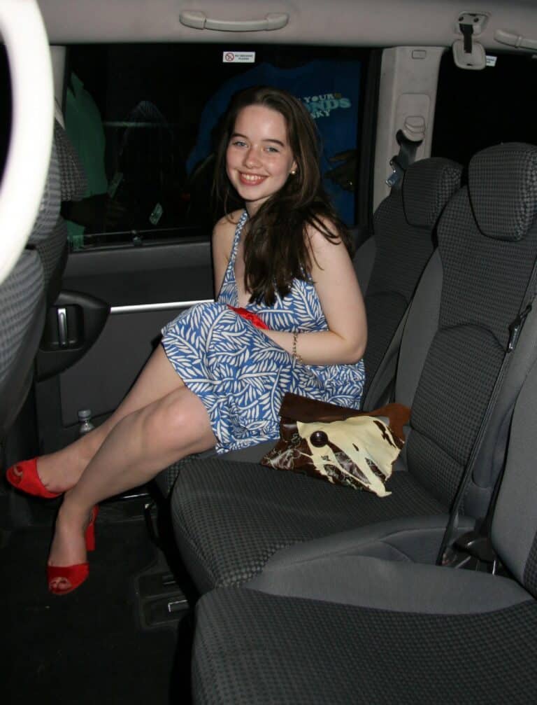 Anna Popplewell-78801