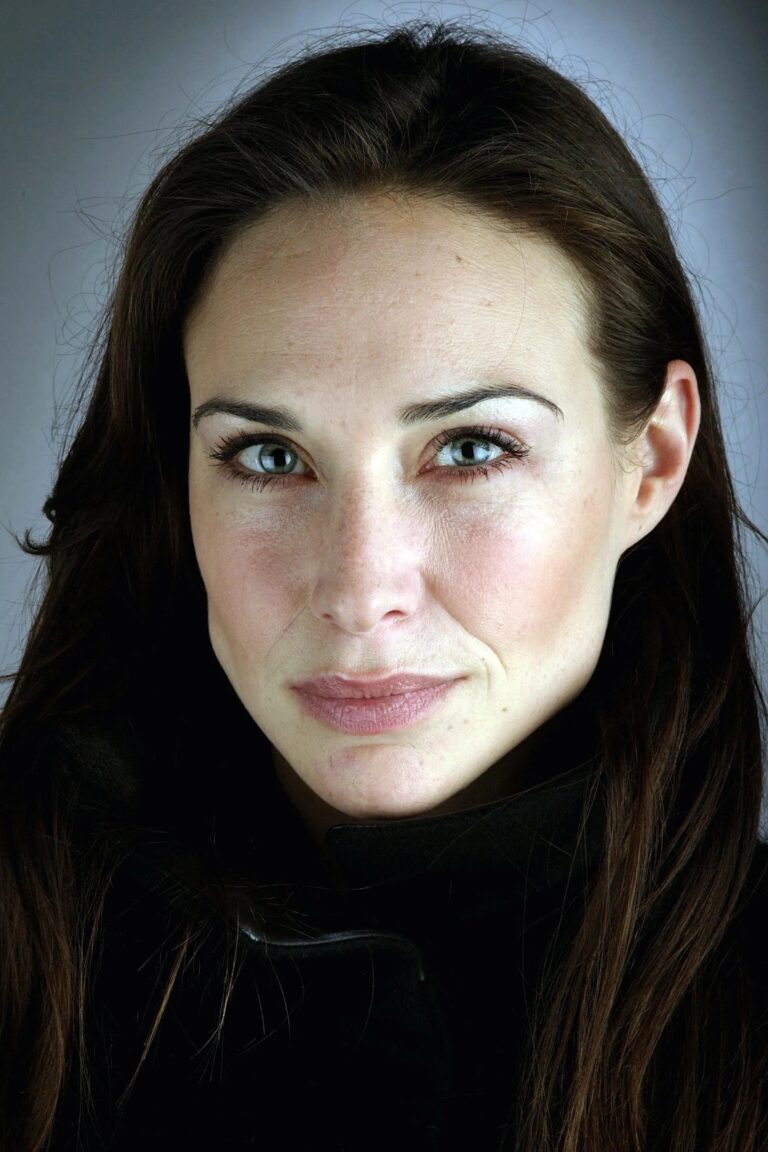 Claire Forlani-79000