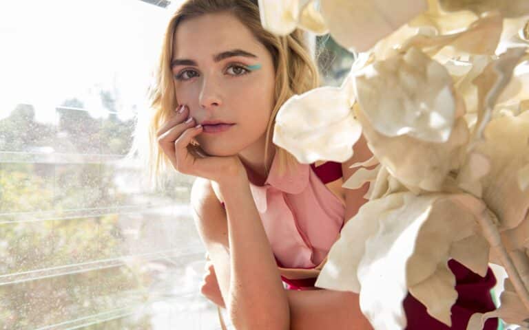 Kiernan Shipka-79566