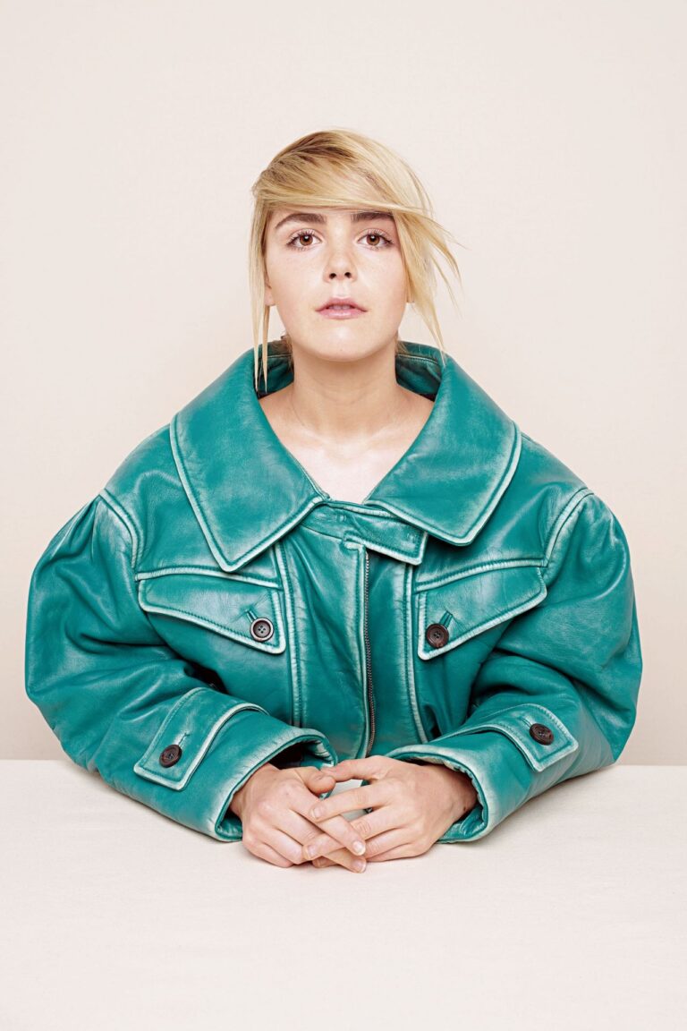 Kiernan Shipka-79577