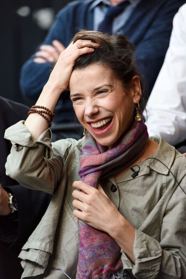 Sally Hawkins-81686
