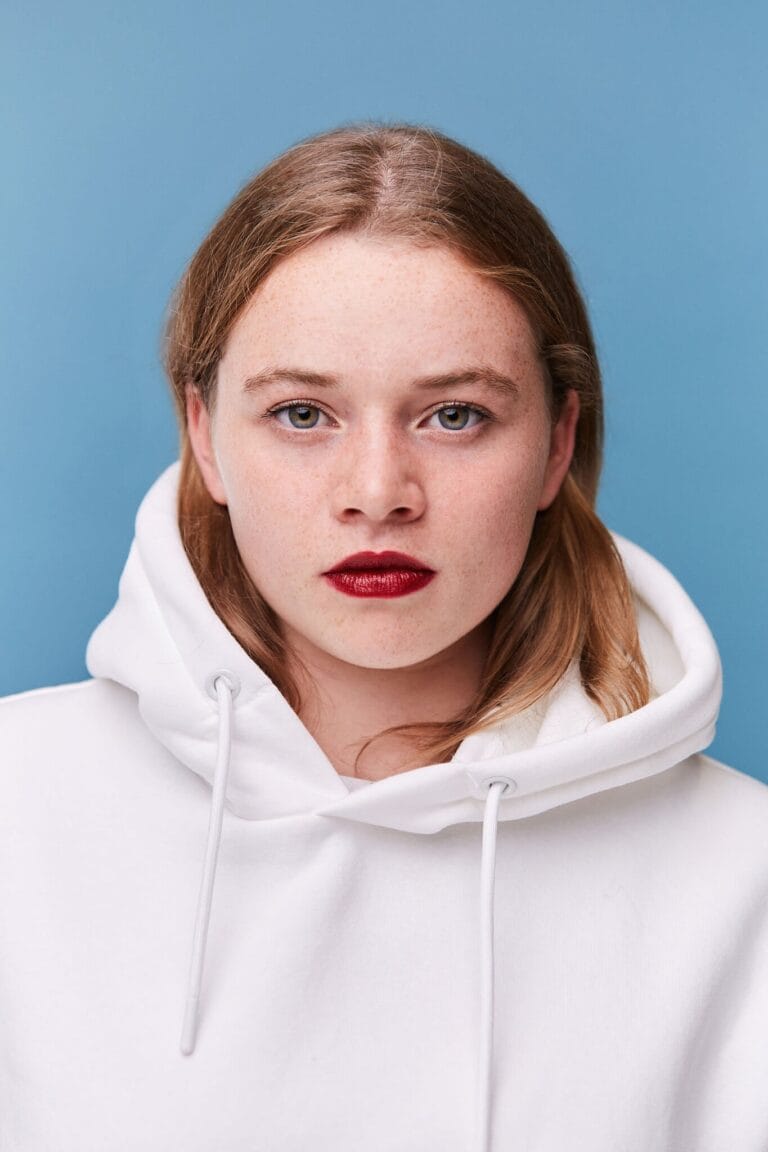 Luna Wedler-82160