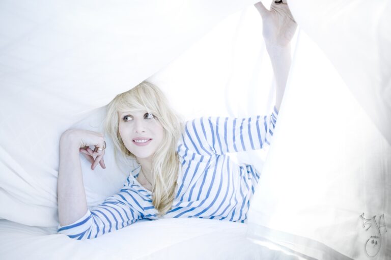 Lucy Punch-82395