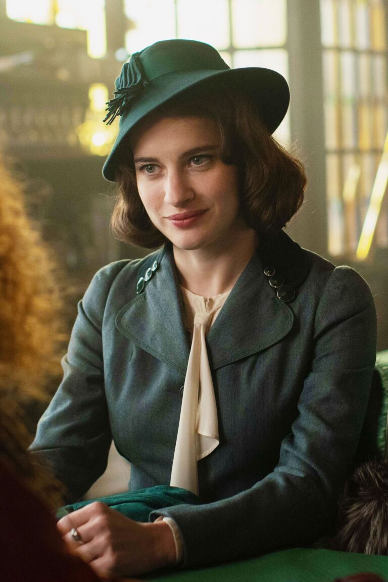 Rebecca Marder-82700