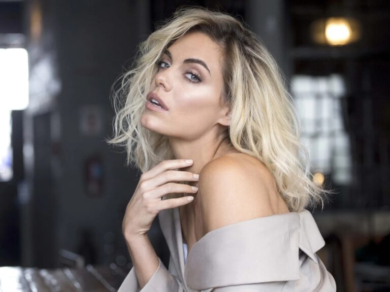 Emilia Attías-82851