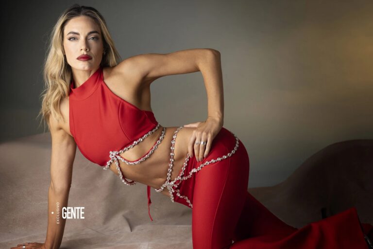 Emilia Attías-82855