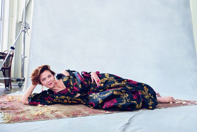 Maggie Gyllenhaal-82944