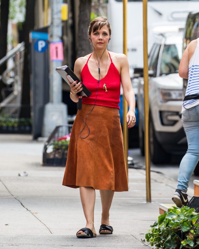 Maggie Gyllenhaal-82970