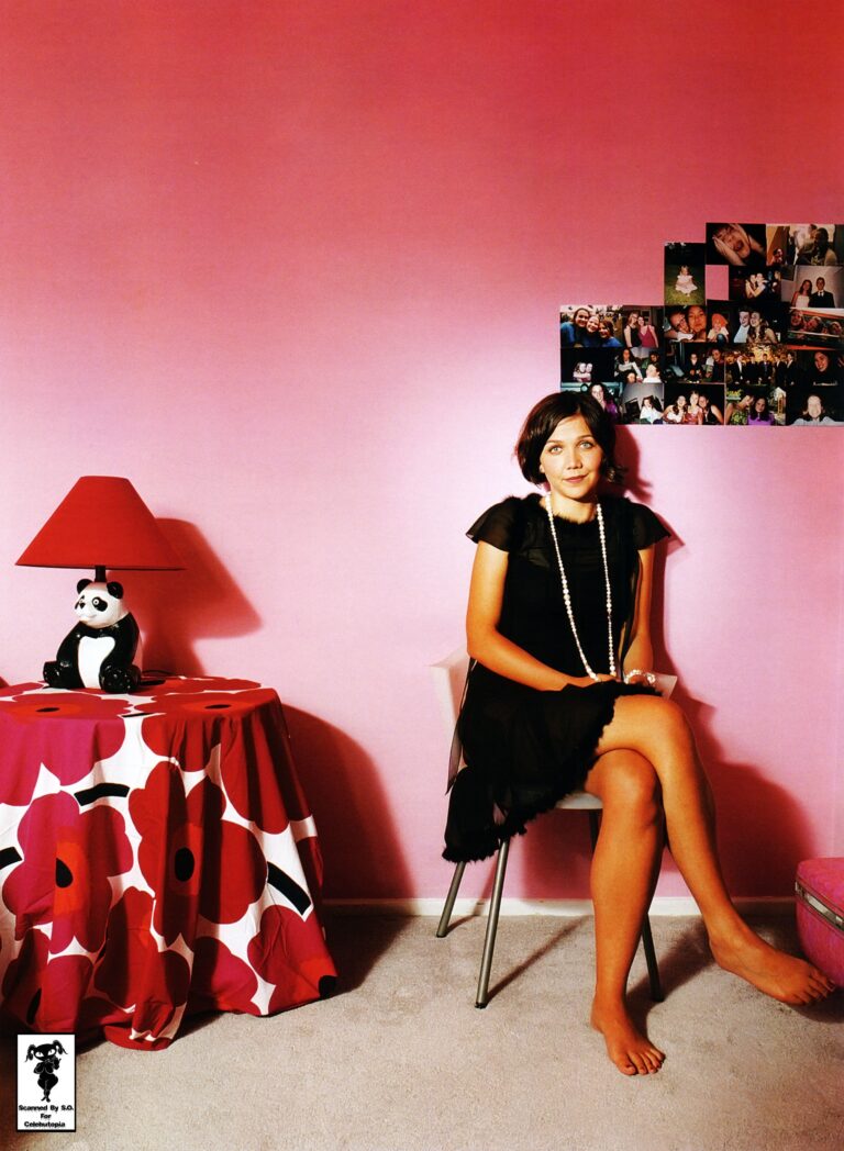 Maggie Gyllenhaal-82993