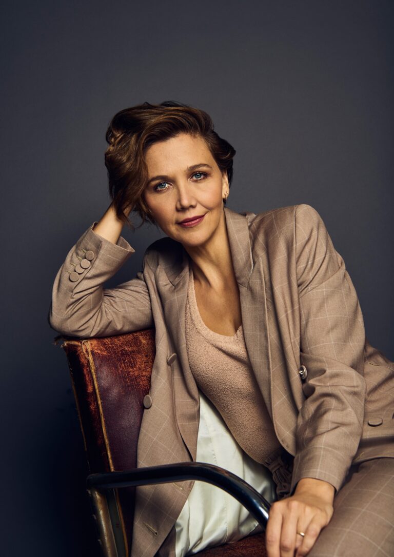 Maggie Gyllenhaal-83011