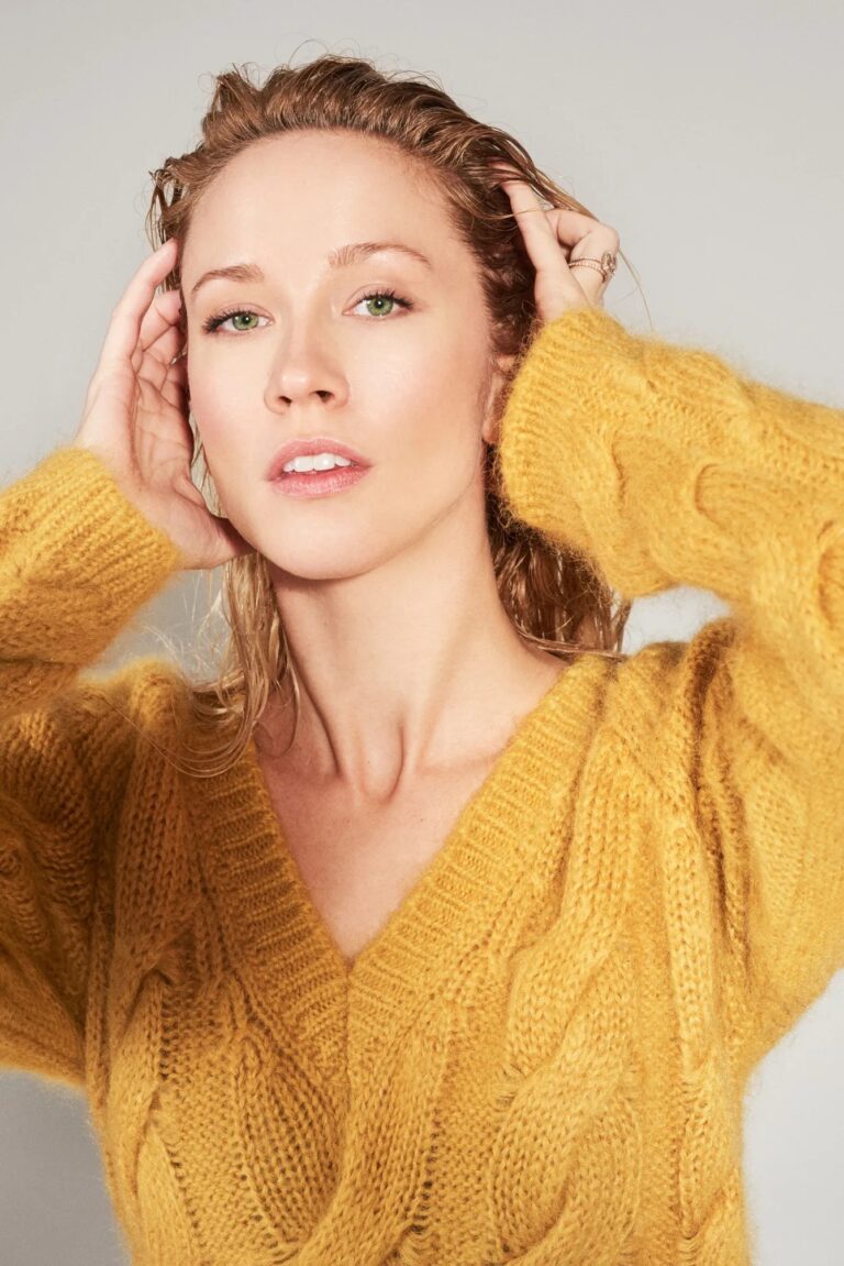 Anna Camp-83434