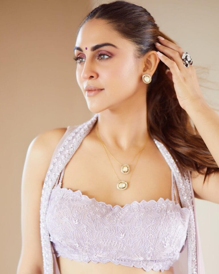 Krystle D’Souza-83544
