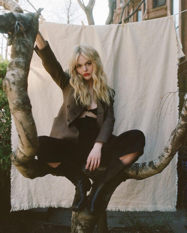 Emily Alyn Lind-83710