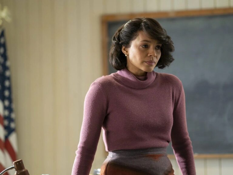 Carmen Ejogo-83858