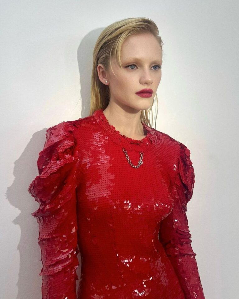 Emma Laird-85805